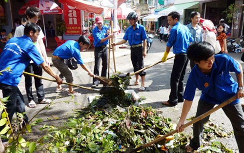 "Vì sao chúng ta có mặt nơi đây?"